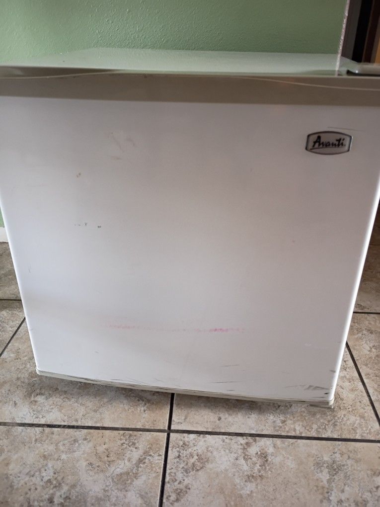 Mini Fridge