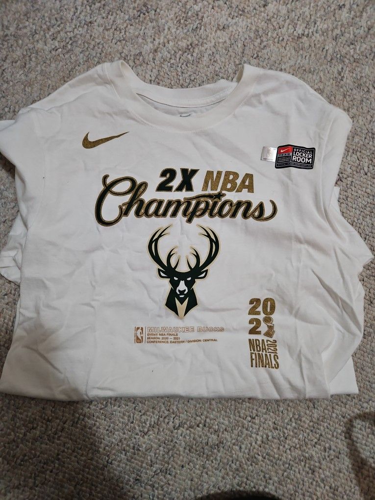 Milwaukee Bucks T-shirt