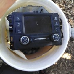 Radio,GPS,apps selector,media, etc