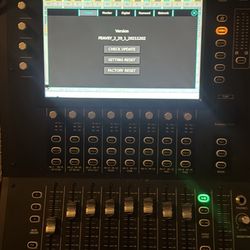 Pevey Digital Mixer 