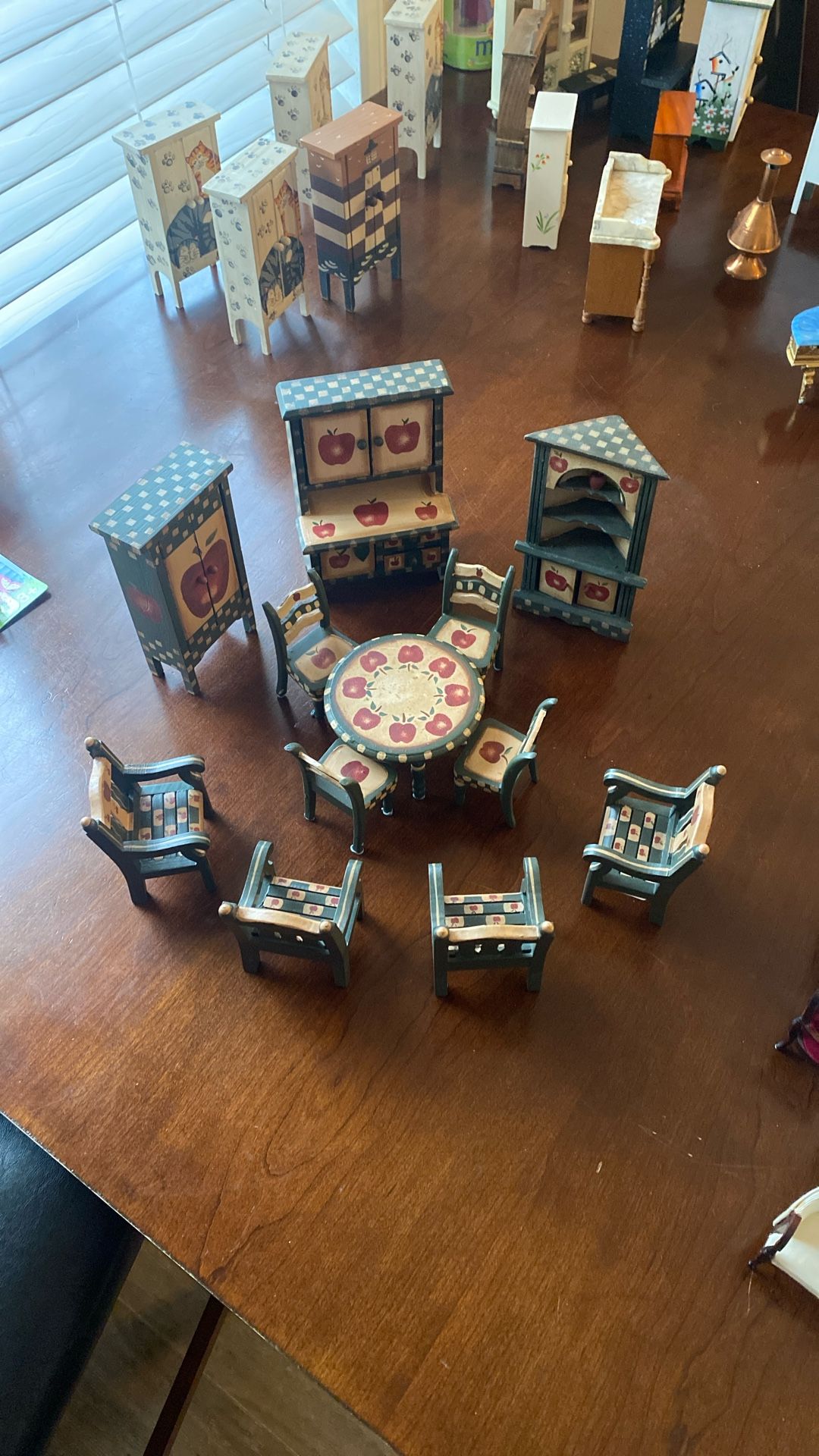 Apple Miniature Furniture  Table And Chairs With 3-furniture 