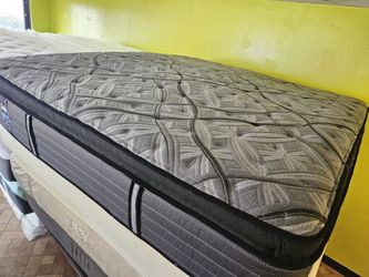 Mattress and box spring king size