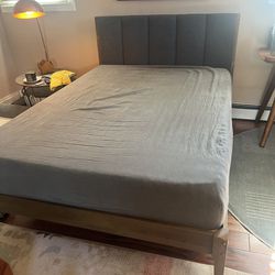PURPLE Mattress (Full-Size) and Pillowboard Wooden Platform Bedframe