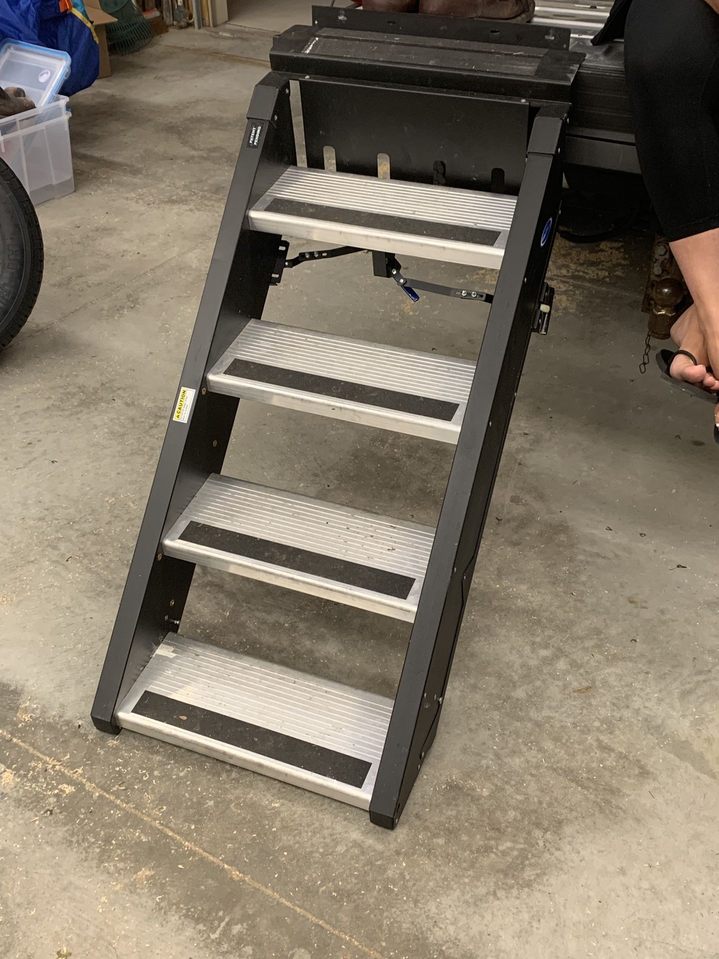 Travel trailer stairs