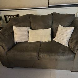 Ashley’s Sofa and Loveseat 