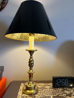 ETHAN ALLEN SOLID  BRASS TWISTED CANDLESTICK LAMP
