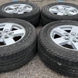 17” FACTORY JEEP GRAND CHEROKEE COMMANDER WRANGLER WE FINANCE TRADES ACCEPTED SET RIMS TIRES 