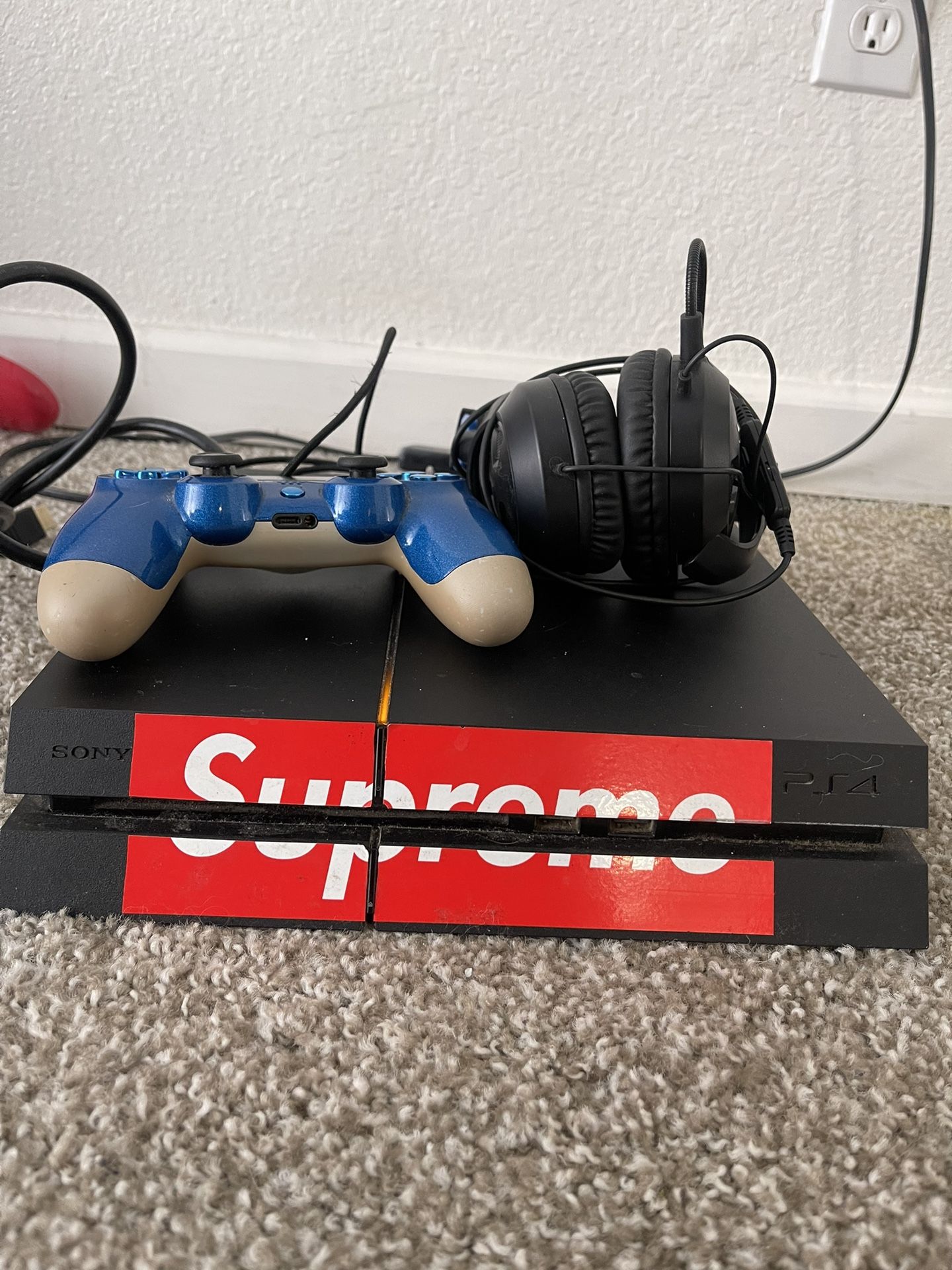 PS4