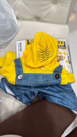 Minions costume size 8-10