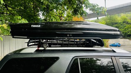 Thule Sonic XL 635B for Sale in Seatac WA OfferUp