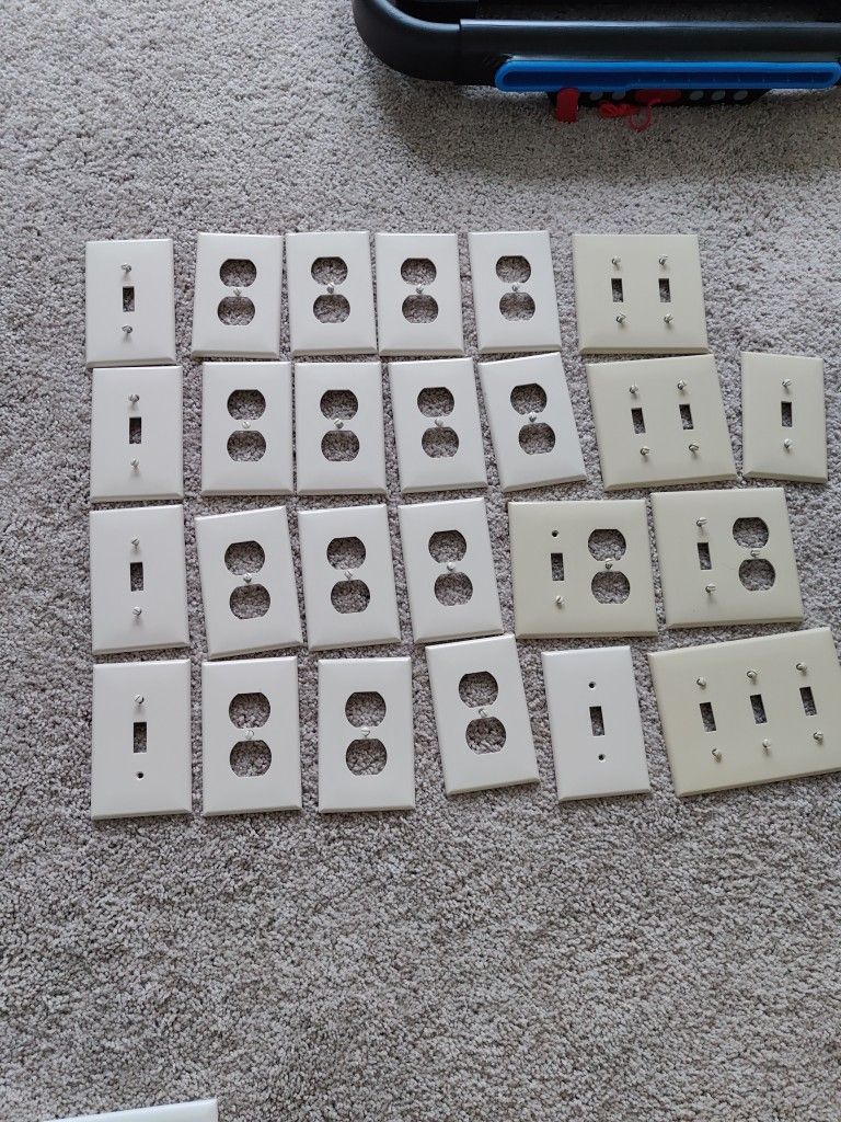 LEVITON Wall Plates Like New !!