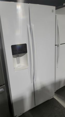 Kenmore Side By Side White Refrigerator
