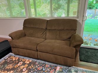 Reclining sofa