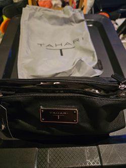 TAHARI PYRAMID TRAVEL CASE