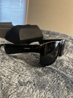 BOSE BLUETOOTH SUNGLASSES