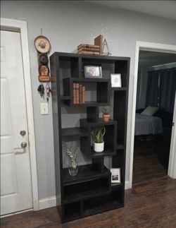Contemporary Multi-Level Display Shelf / Open-Back Bookshelf