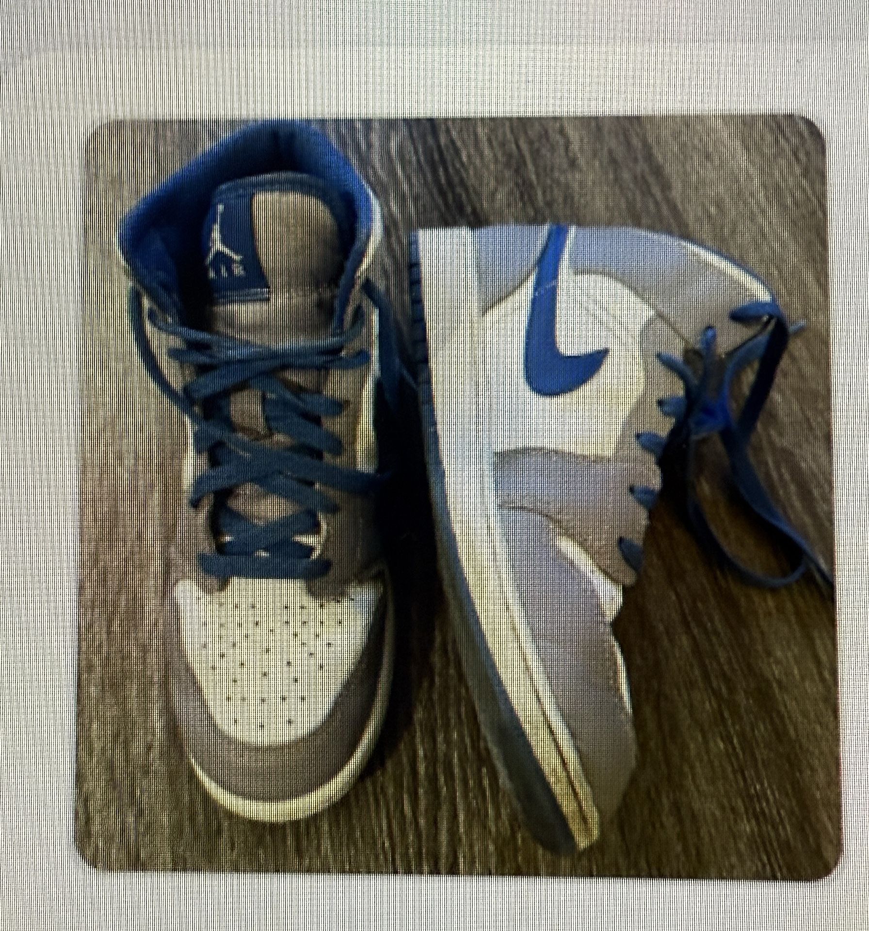 Air Jordan 1 Mid SE – White/Black/Ice Blue – Men’s Size 7– $20