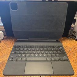 Apple A2261 Magic Keyboard for 11" M2 iPad Air and Pro - Gray