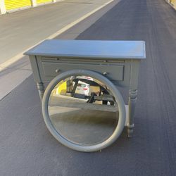 Table With Mirror