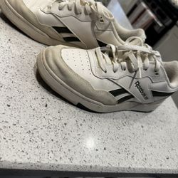 Reebok BB 4000 II sneakers in the Chalk/Varsity Green men’s size 9