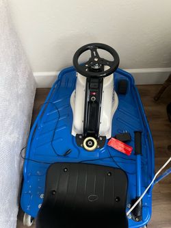 Blue razor crazy cart