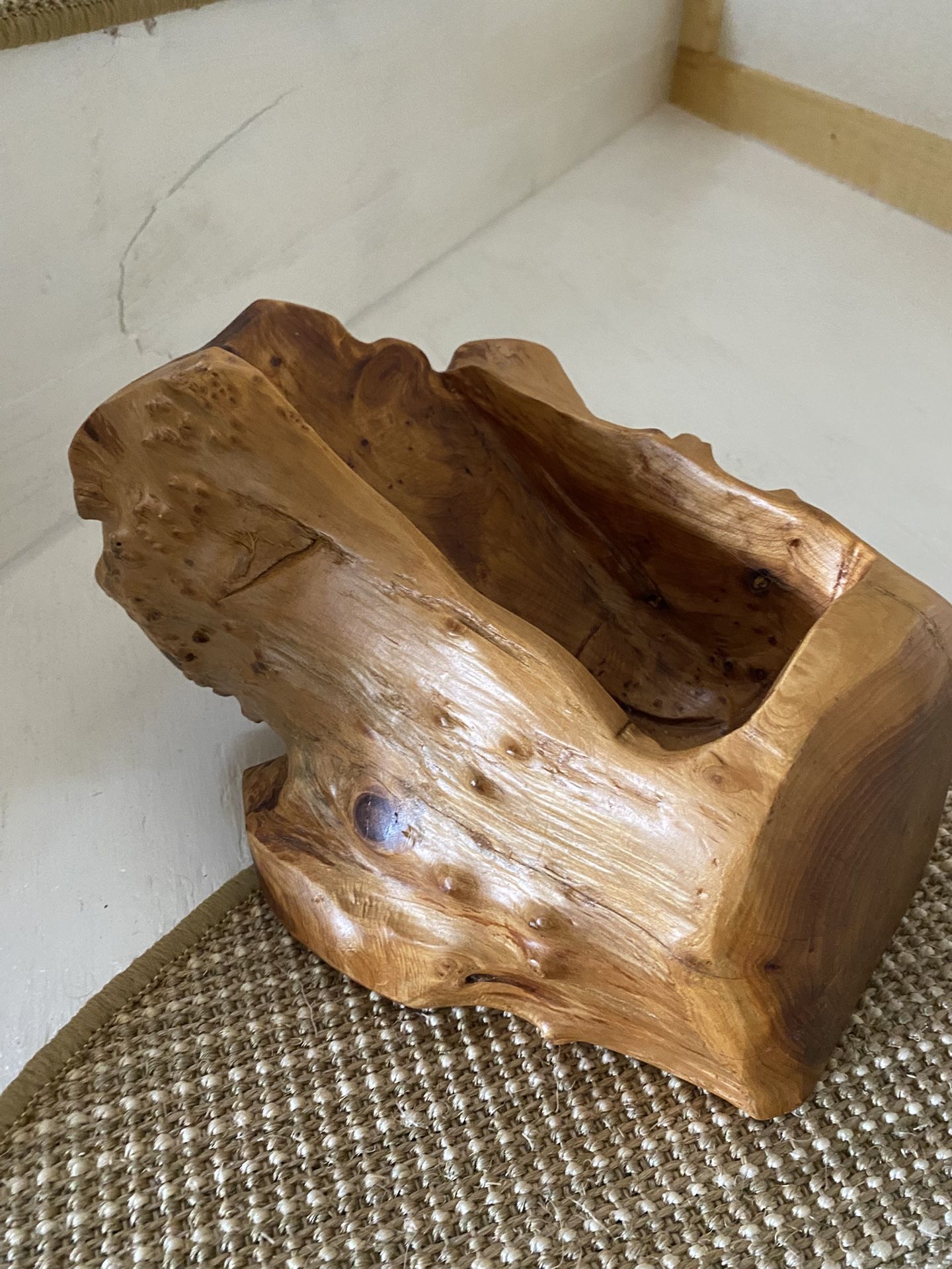 Burl Wood Wine Bottle Holder