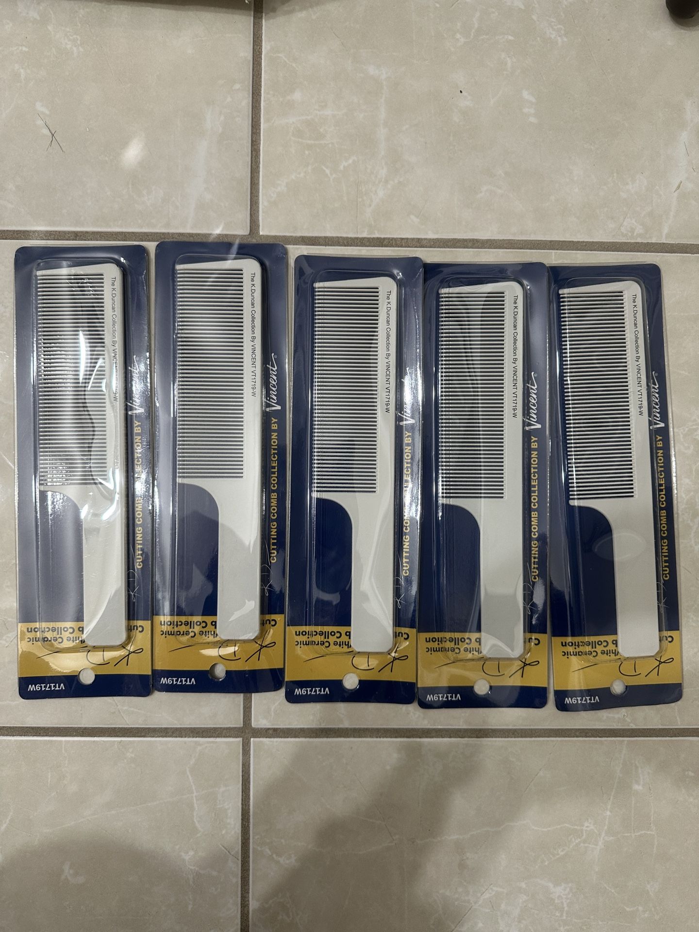 5 Vincent Professional K. Duncan White Carbon Combs Heat and Chemical Resistant