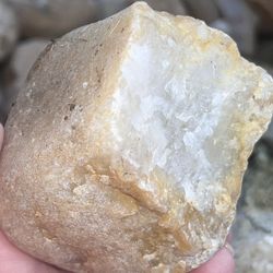 FLINT , JASPER AND CALCITE FOR CARVING, KNAPPING & DISPLAY