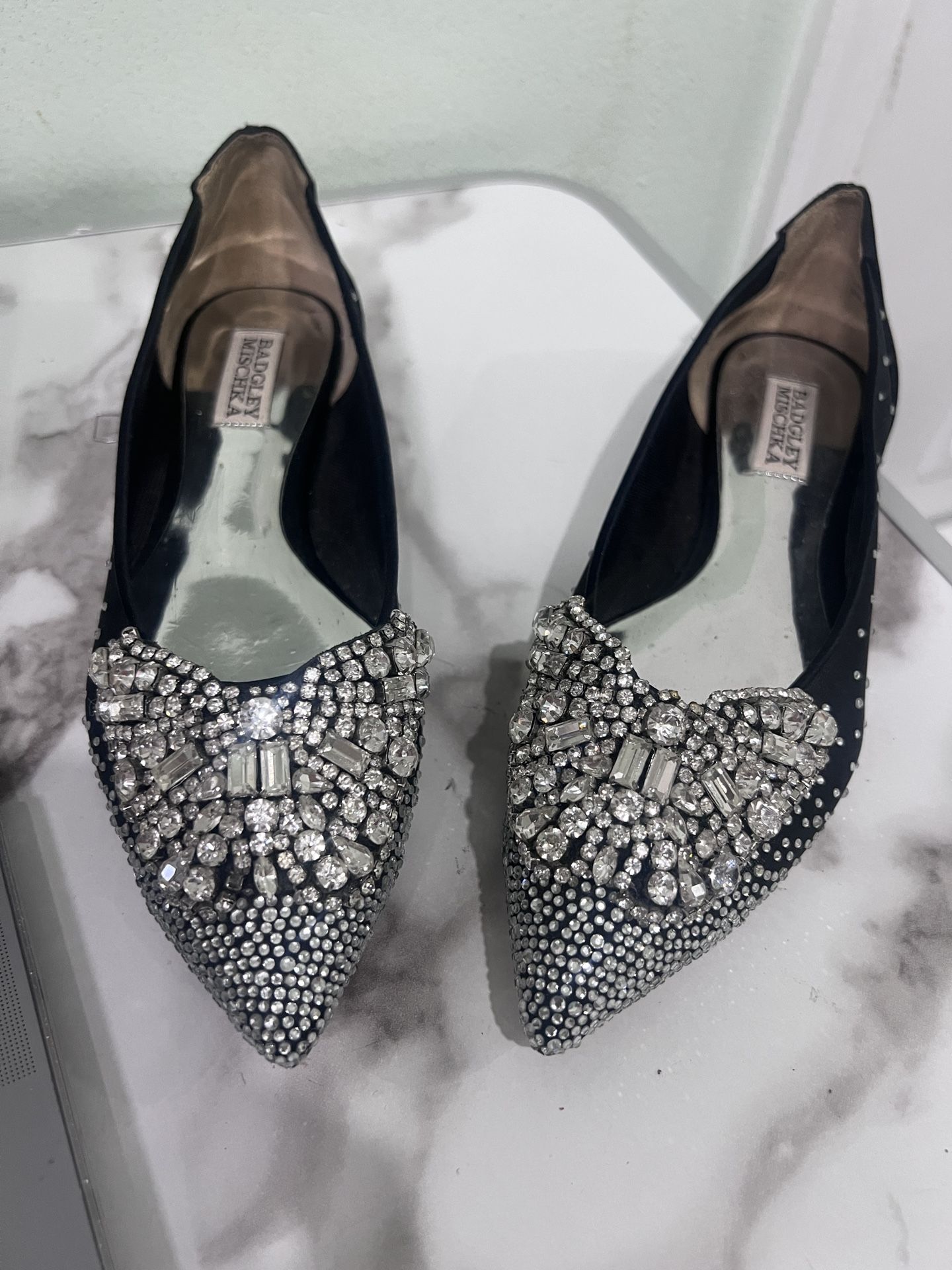 Badgley mischka hotsell quinn flat