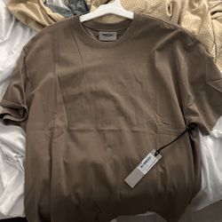 Essentials Tee 