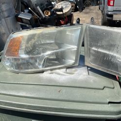 2010 Dodge Ram Headlights