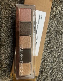 New makeup bundle