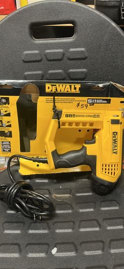 DEWALT 5-in-1 Multi-Tacker and Brad Nailer
