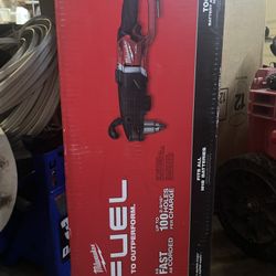 MILWAUKEE GEN2 SUPER HAWG RIGHT ANGLE DRILL