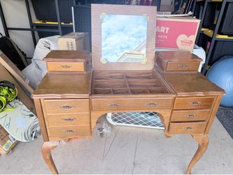 Vintage vanity desk