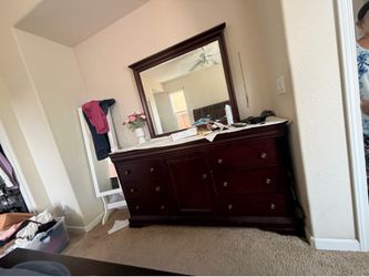 Dresser