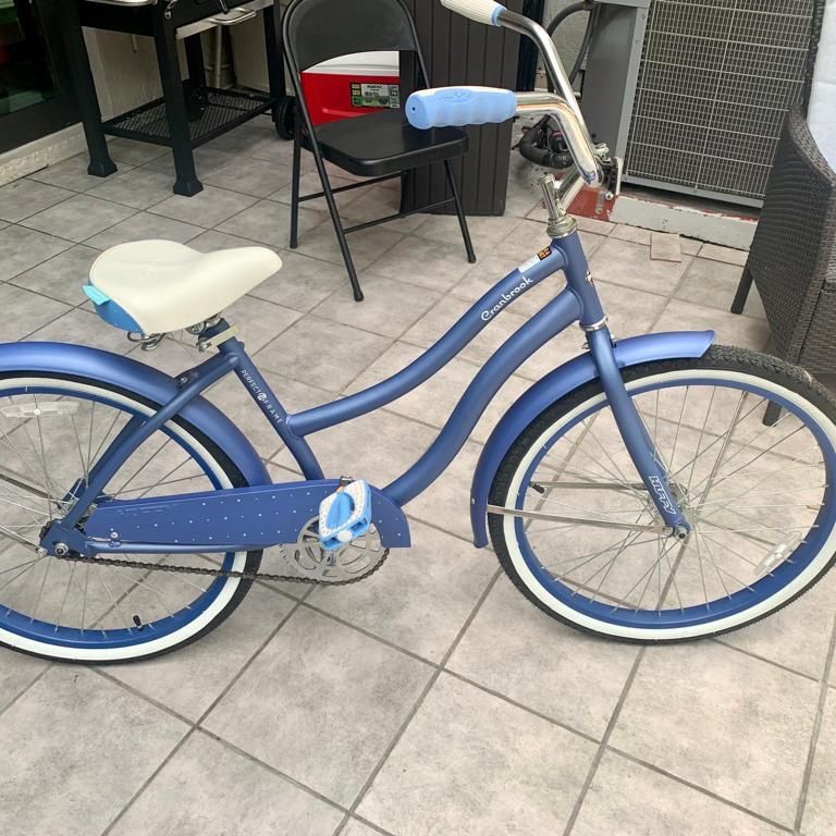 Huffy cranbrook 24 women s represented cruiser bike