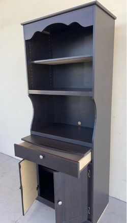 Tall kitchen cabinets