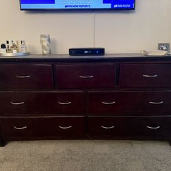 Custom Dresser in Excellent Condition 