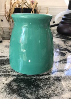 Green glass flower vase