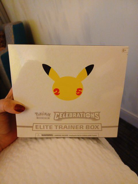 Pokemon TCG Celebrations Elite Trainer Box 25th Anniversary ETB 