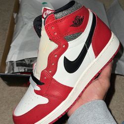 Jordan 1 Lost And Found Chicago Size 6y/7.5w Brand New 