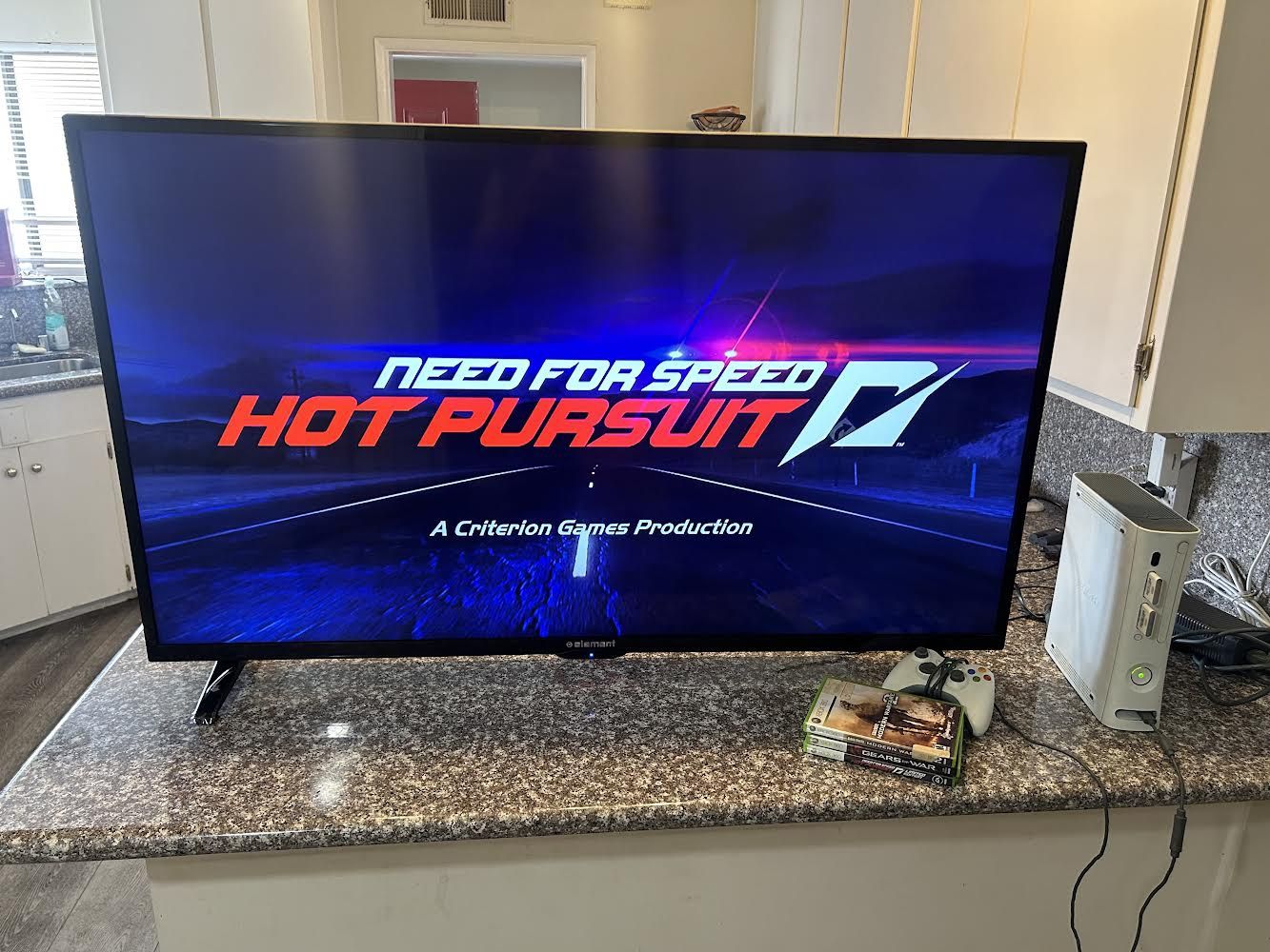 Xbox 360 W/ Element 55” Class Smart 4K UHD TV