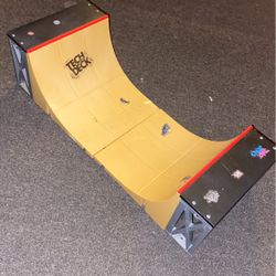 Tech Deck Half Pipes 
