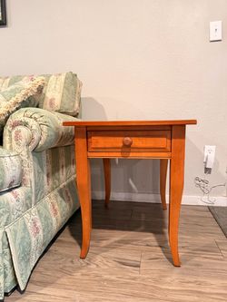 Vintage Ethan Allen Country Colors End Table #14-8403 – Autumn Maple – Made in USA