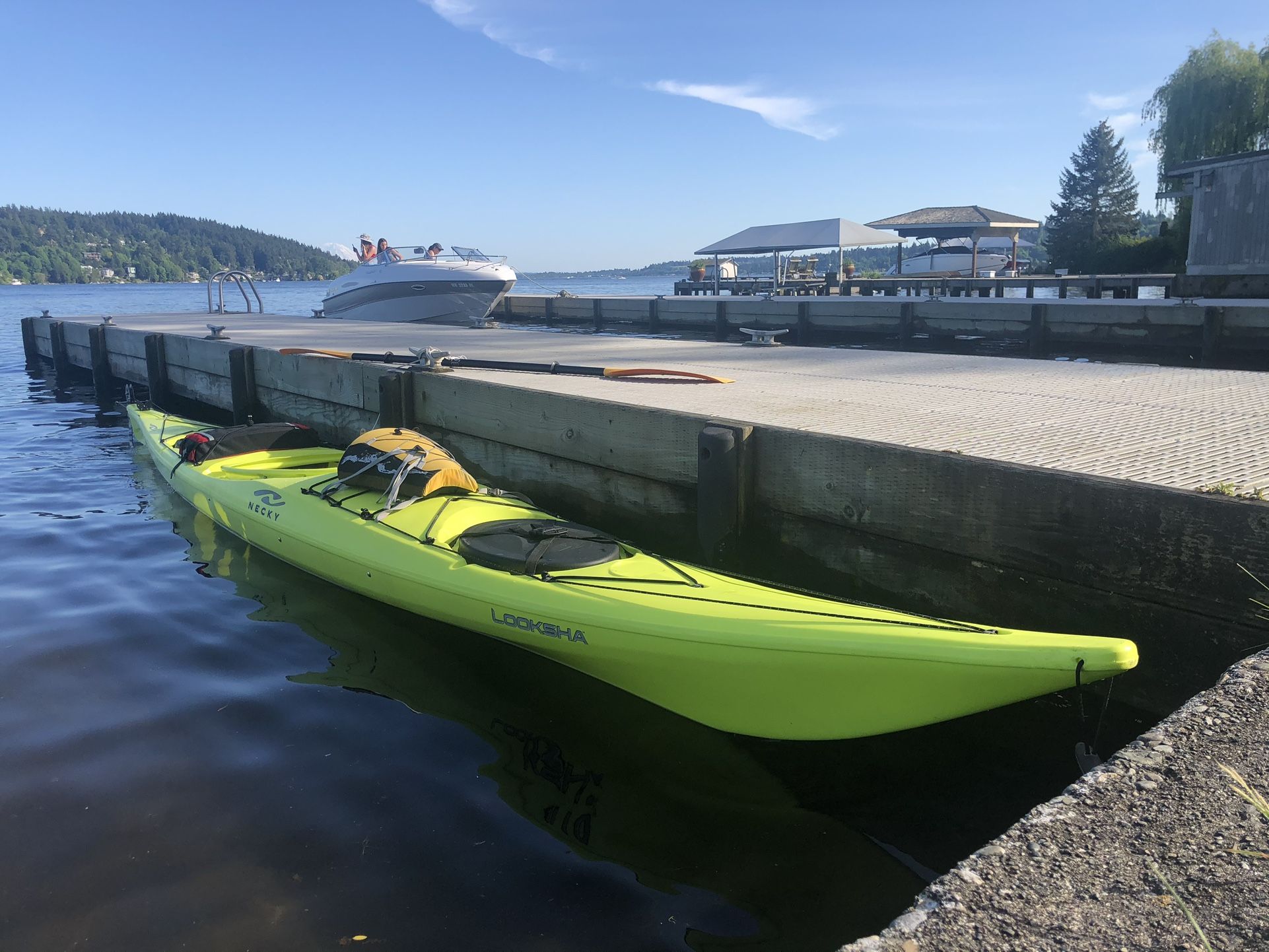Necky Looksha 17 Kayak With Paddle