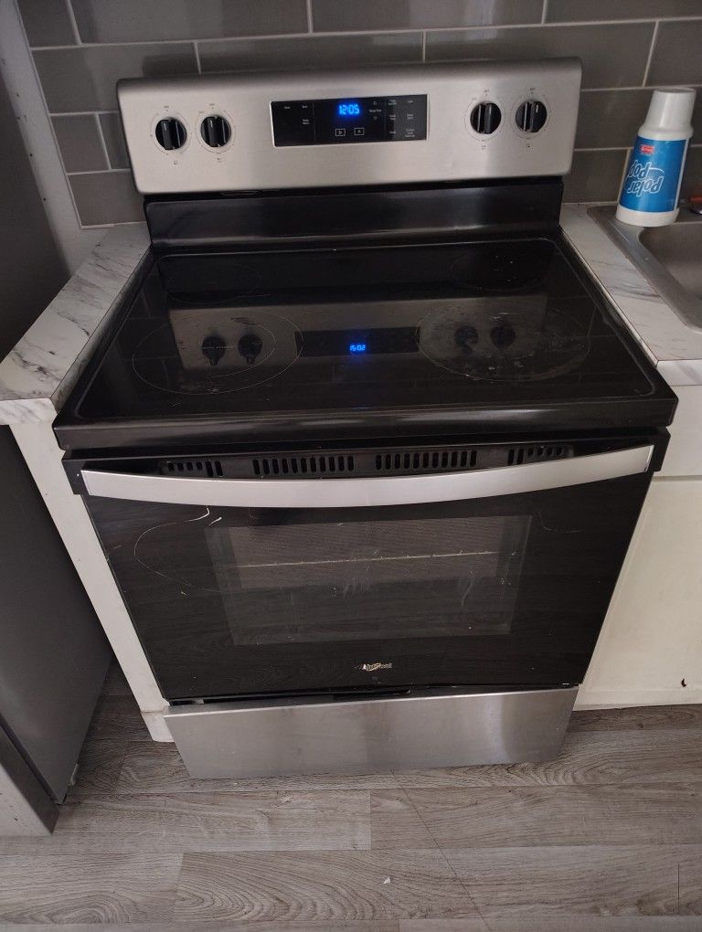 Whirlpool Stove for Sale in Phoenix, AZ OfferUp