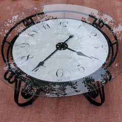 Like New - Ravenna Clock Table by Howard Miller #615010