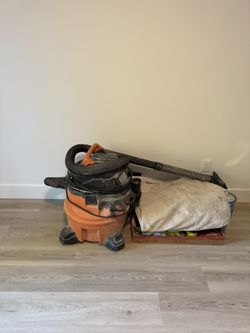 Shop vacuum With Detachable Blower