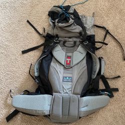 High Sierra Titan 55l hiking backpack